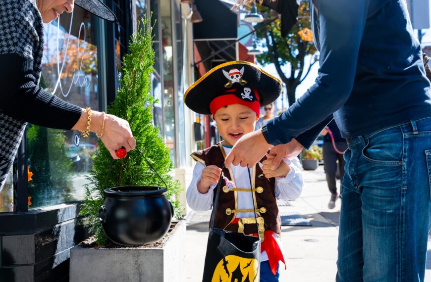 Halloween events that aren’t terrifying in Philadelphia 🎃