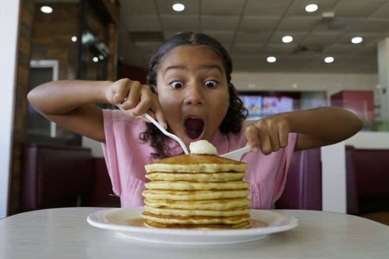 Kids Eat Free in the Philadelphia Region (2025 Guide)?️